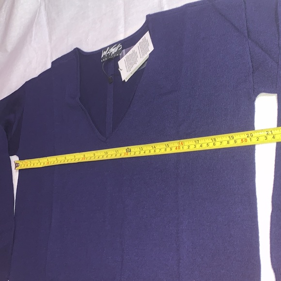 100% pure extra fine merino wool sweater v-neck navy pullover 424 Lord & Taylor - Picture 16 of 17